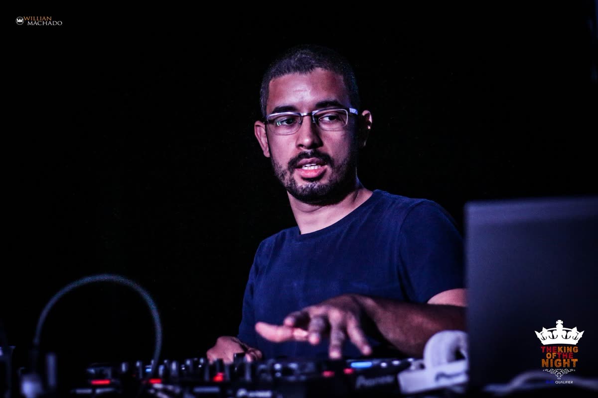 DJ Kmillu em ação